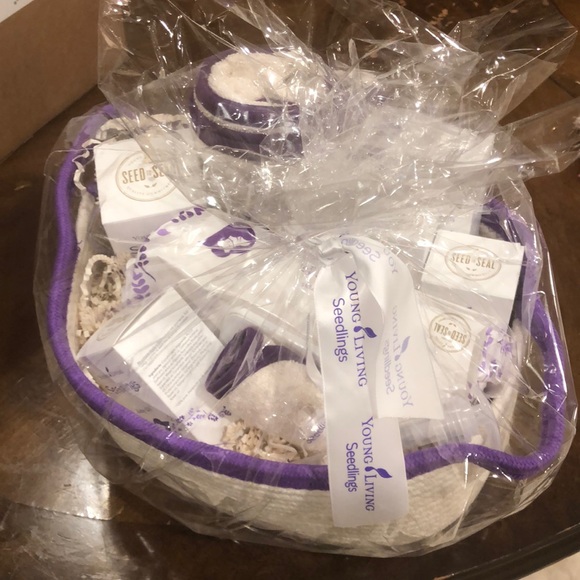 COPY - BABY GIFT BASKET all natural products - Picture 6 of 7